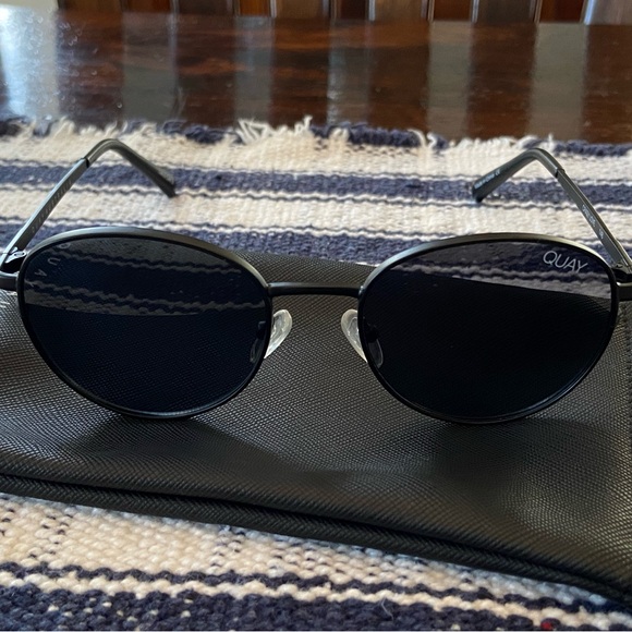 Quay Australia Crazy Love Sunglasses - Picture 2 of 11